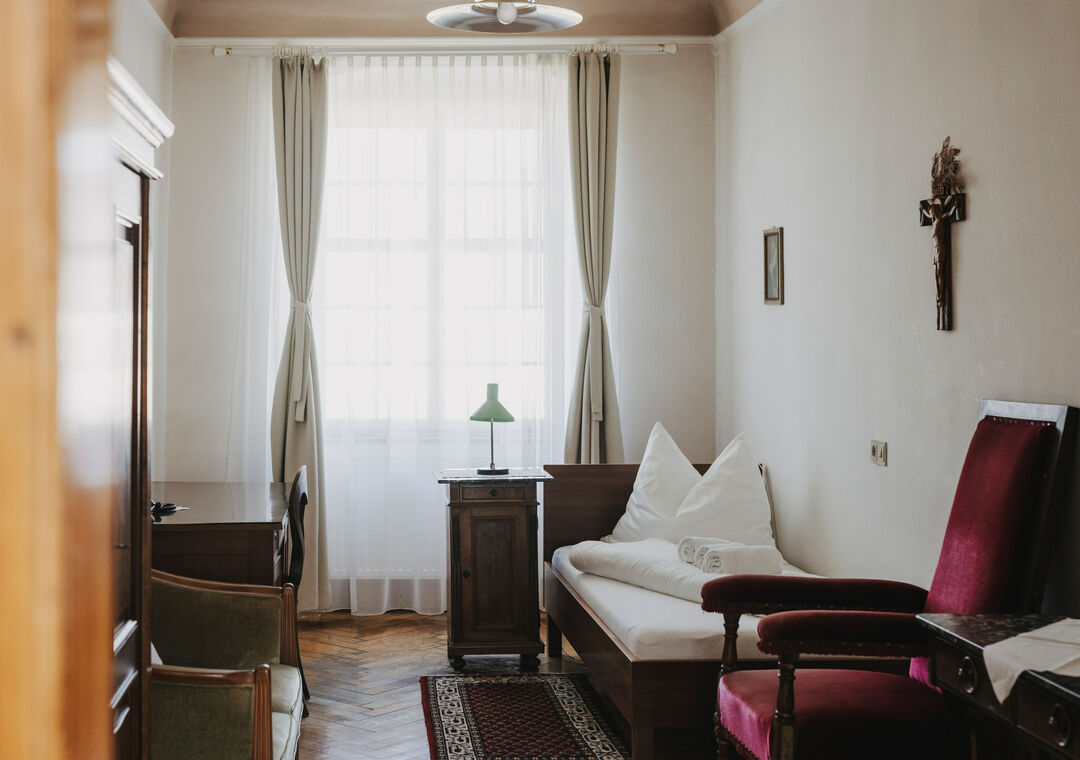 KLOSTER-MEHRERAU-Gästezimmer_A-Lamprecht