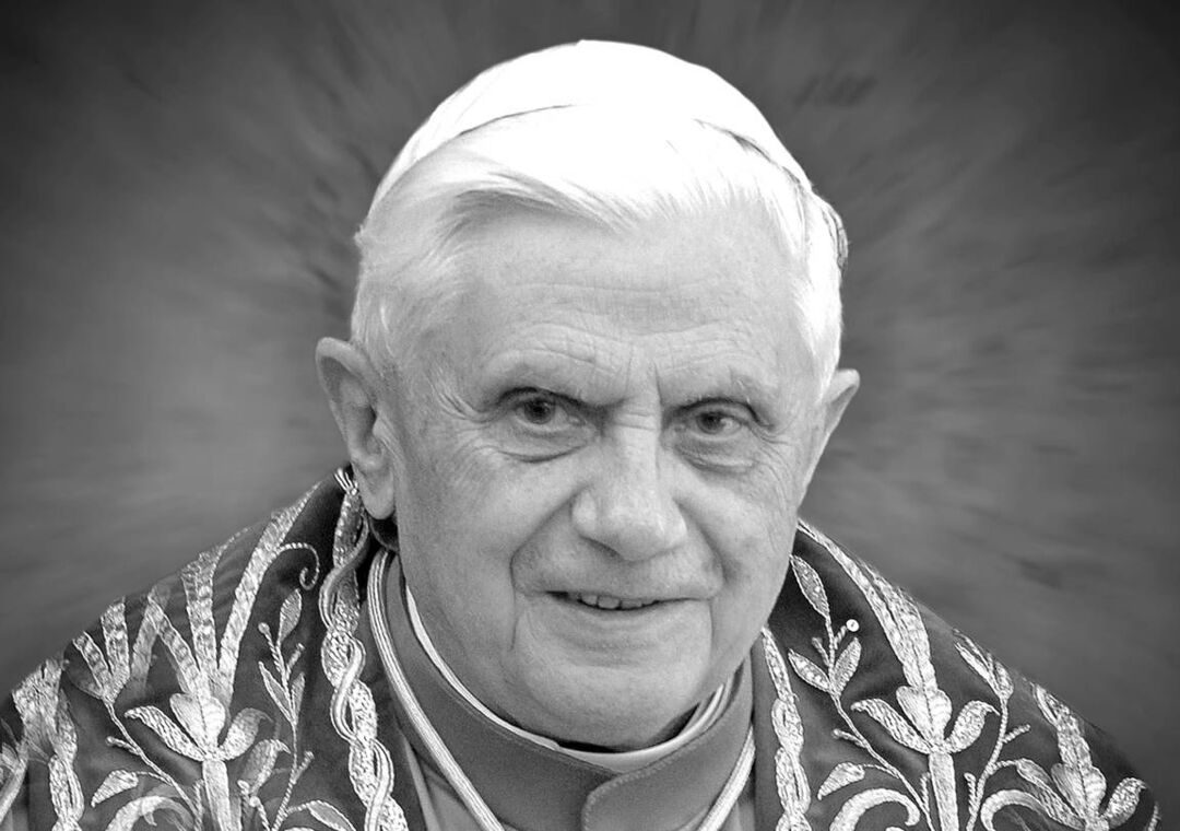1672481722100,papst-benedikt-tot-100~_v-16x9@2dL_-6c42aff4e68b43c7868c3240d3ebfa29867457da