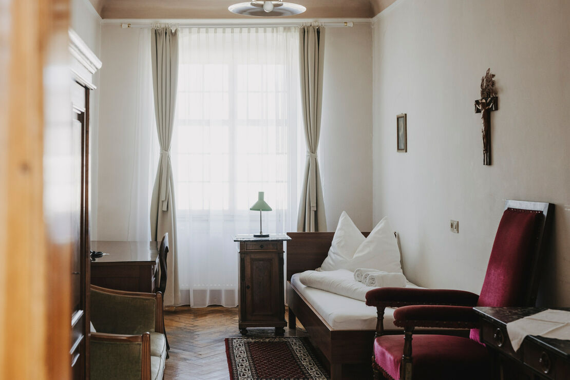 KLOSTER-MEHRERAU-Gästezimmer_A-Lamprecht