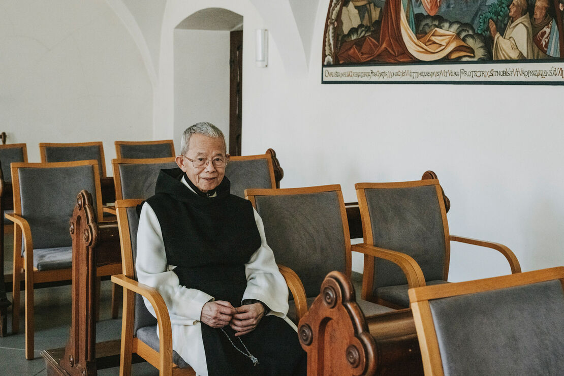 KLOSTER-MEHRERAU-Pater Damian quer_A-Lamprecht