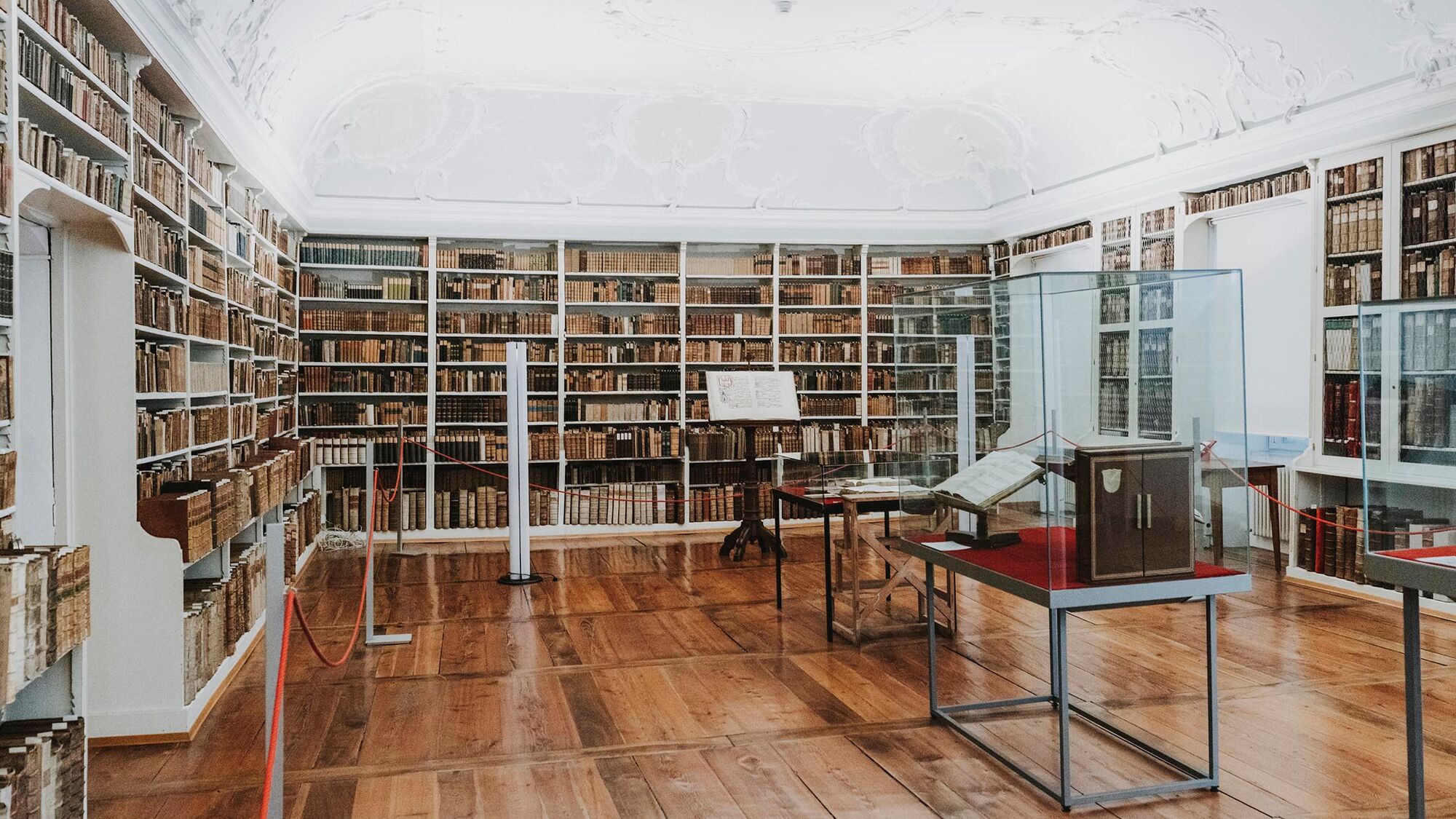 KLOSTER-MEHRERAU-Barockbibliothek_A-Lamprecht_web