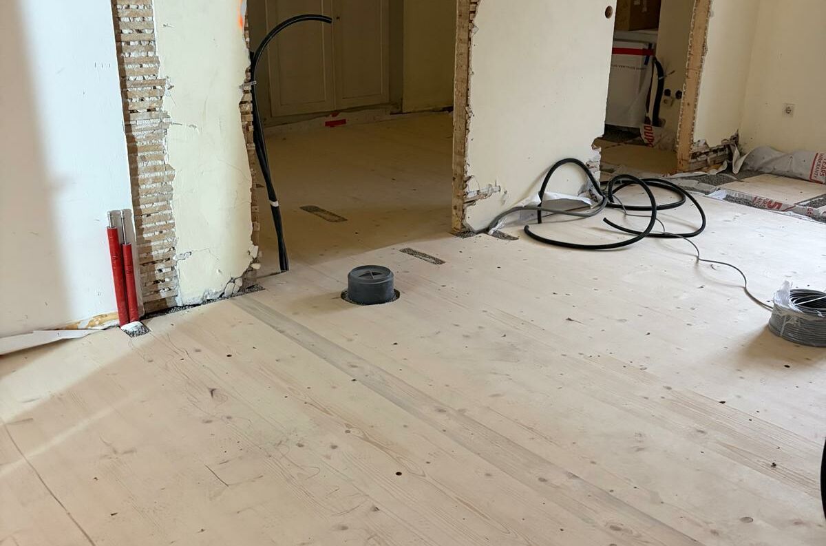 WhatsApp Image 2025-12-13 at 17.24.02(1)