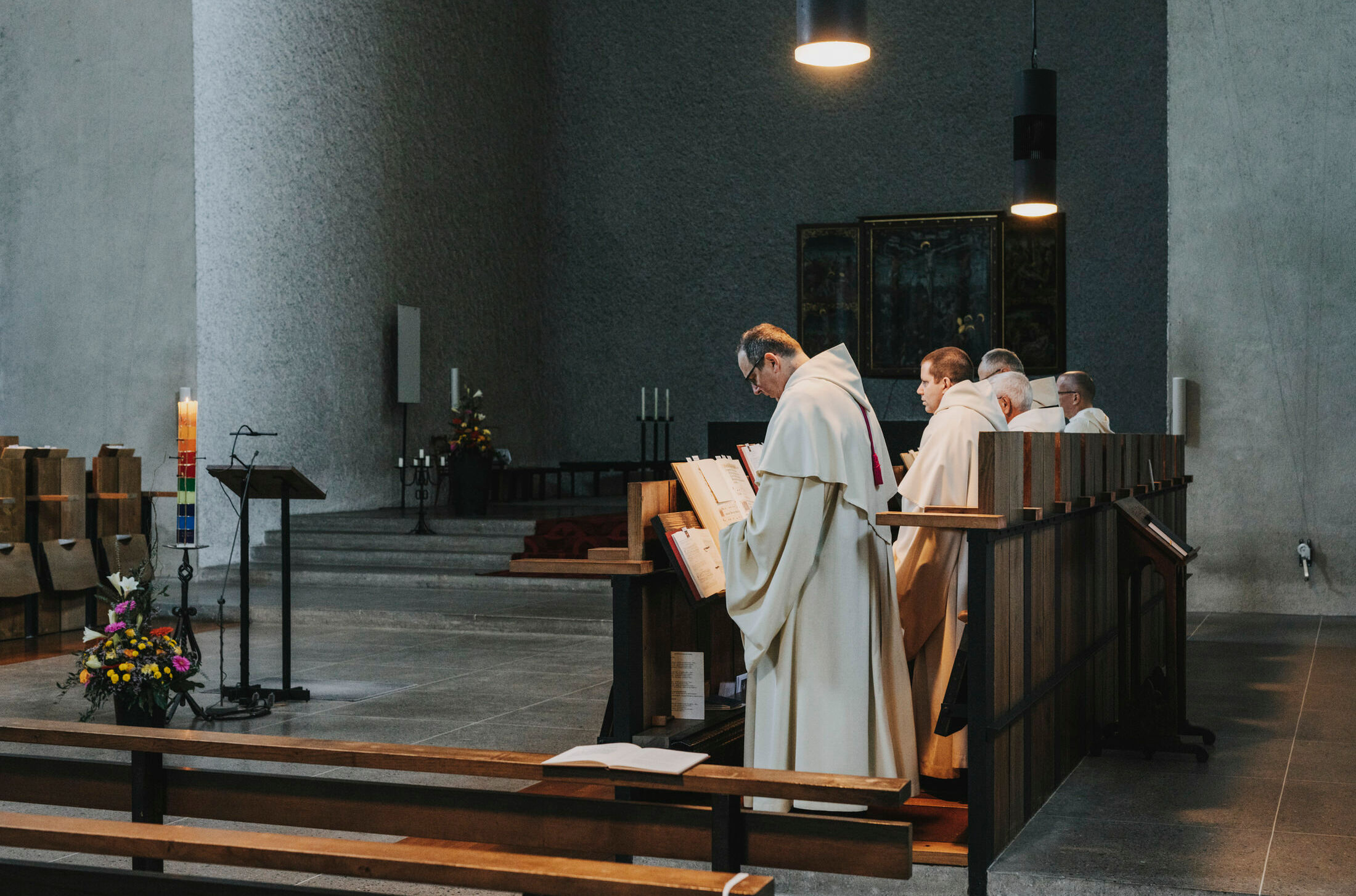 KLOSTER-MEHRERAU-Abt VInzenz im Chorgestühl_A-Lamprecht