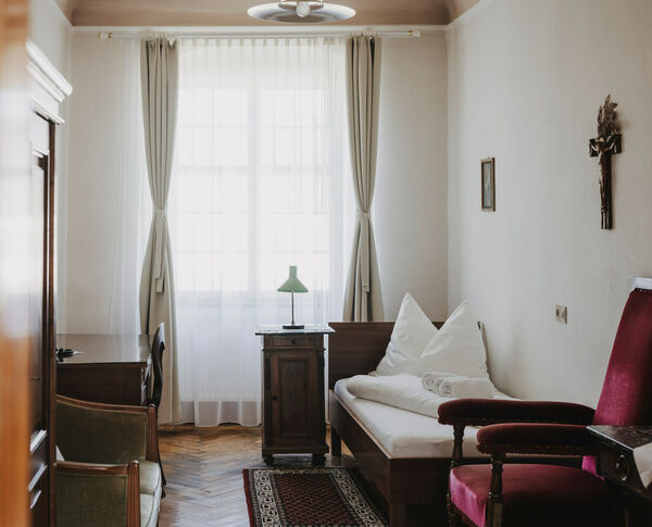 KLOSTER-MEHRERAU-Gästezimmer_A-Lamprecht