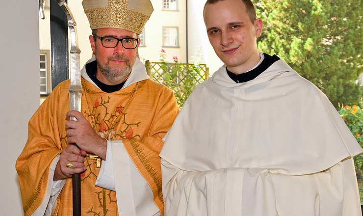 Pater Abt und Frater Maurus 