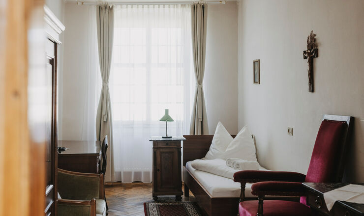 KLOSTER-MEHRERAU-Gästezimmer_A-Lamprecht